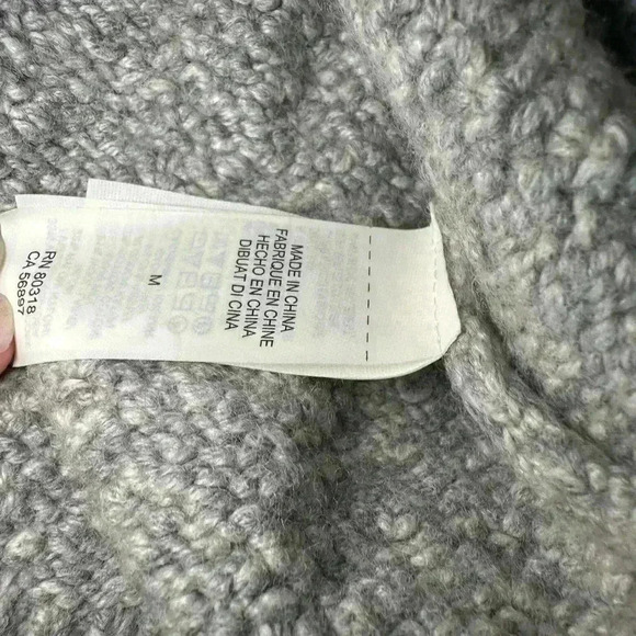 Ladies Lucky Brand Wool Blend Gray Knit Pullover Sweater size Medium - Picture 7 of 8